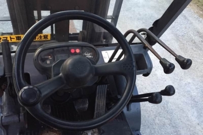 ขาย รถฟอร์คลิฟท์ TOYOTA รุ่น6 1.8ตัน เสา 6 เมตร เครื่องเบนซิน เก่าญี่ปุ่น โทร.090-986-2521 อ๊อบ