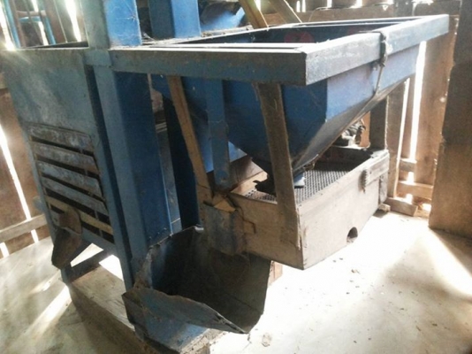 ขายตามสภาพ โรงสีข้าวพร้อมมอเตอร์3แรง