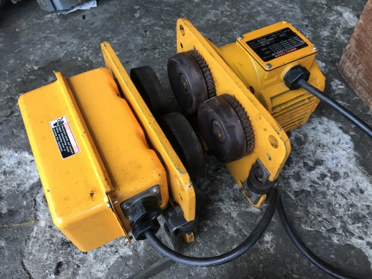 ขายตัวเดินรอกไฟฟ้า Kito 2ton. 380V made in Japan สภาพสวยมาก หมุนนิ่ม พร้อมใช้งาน แถมตัวมอเตอร์ให้อีก ขายตัวเดินรอกไฟฟ้า Kito 2ton. 380V made in Japan สภาพสวยมาก หมุนนิ่ม พร้อมใช้งาน แถมตัวมอเตอร์ให้อีก