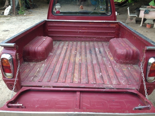 ขาย mazda m1000