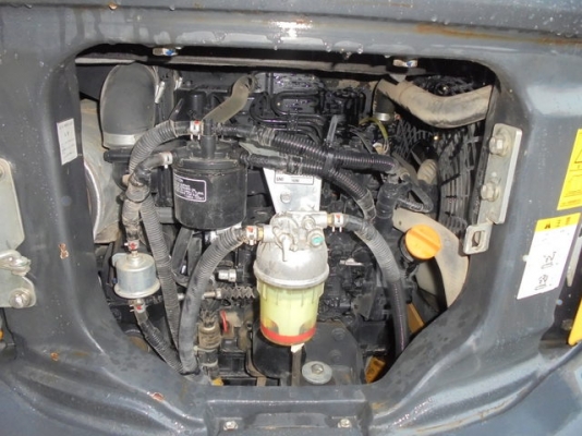 สั่งนำเข้า Komatsu PC30MR-3  062 709 1747