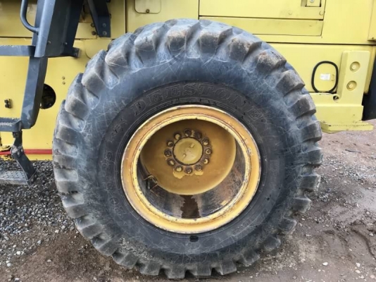 ขาย 1,250,000 บาท KOMATSU WA250-3 สภาพ 7,777 ชม. เครื่องดี เกียร์ดี สภาพสวยพร้อมใช้. เอกสารเล่มทะเบียน  รถอยู่ จ.ปทุมธานี โทร&amp;ไอดีไลน์ 0610710295