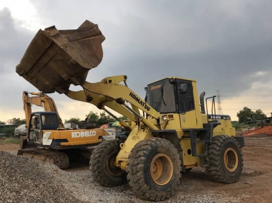 ขาย 1,250,000 บาท KOMATSU WA250-3 สภาพ 7,777 ชม. เครื่องดี เกียร์ดี สภาพสวยพร้อมใช้. เอกสารเล่มทะเบียน  รถอยู่ จ.ปทุมธานี โทร&amp;ไอดีไลน์ 0610710295