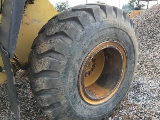 ขาย 1,250,000 บาท KOMATSU WA250-3 สภาพ 7,777 ชม. เครื่องดี เกียร์ดี สภาพสวยพร้อมใช้. เอกสารเล่มทะเบียน  รถอยู่ จ.ปทุมธานี โทร&amp;ไอดีไลน์ 0610710295