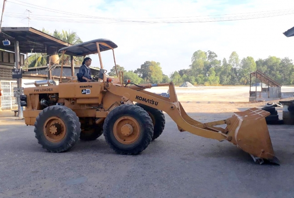 ขาย รถตัก KOMATSU JH30 สภาพดีพร้อมใช้งาน ต่อแขนขยายบุ้งกี๋แล้ว