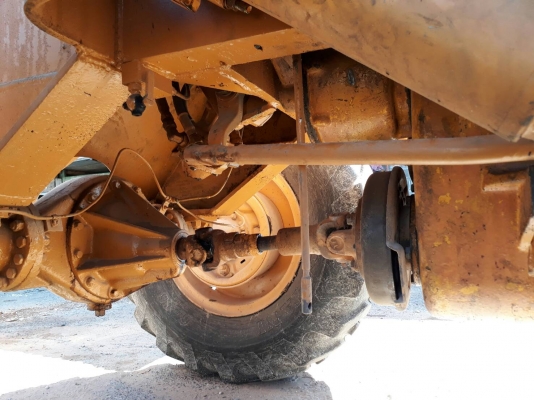 ขาย รถตัก KOMATSU JH30 สภาพดีพร้อมใช้งาน ต่อแขนขยายบุ้งกี๋แล้ว