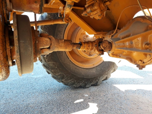 ขาย รถตัก KOMATSU JH30 สภาพดีพร้อมใช้งาน ต่อแขนขยายบุ้งกี๋แล้ว