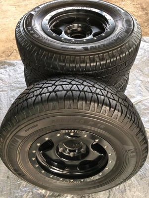 ขายล้อออฟโรดขอบ 16 กว้าง 8 ออฟ 0 MADE IN THAILAND พร้อมยาง Michelin 265 70 R16 ปี 15