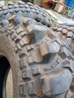 ขายยางลุยๆตะขาบ 35x10.5 R 16 ปลายปี 16 สวยๆ