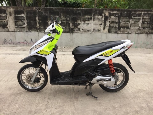 ขาย Honda Click i หัวฉีด ปี53 สภาพเดิม เครื่องเดิม เครื่องดีมาก เดิมๆ เงียบๆ ชุดข้างไม่ดัง เอกสารครบ ขาย Honda Click i หัวฉีด ปี53 สภาพเดิม เครื่องเดิม เครื่องดีมาก เดิมๆ เงียบๆ ชุดข้างไม่ดัง เอกสารครบ