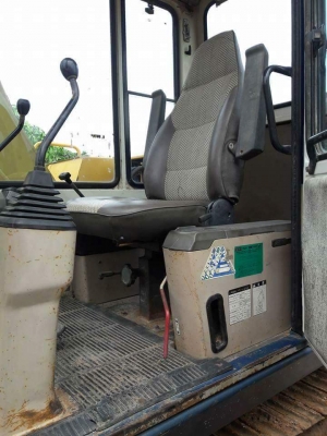 ขายKOMATSU PC60-6  เก่าญี่ปุ่นแท้  สภาพสวย เดิมๆๆ 3,XXX  ชั่วโมง  พร้อมใช้  โทร 089-3818694  ดวงนภา