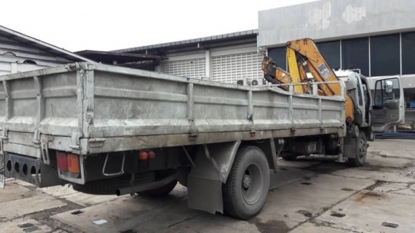 ขาย 695,000 รถ 6 ล้อติดเฮี้ยม 5 ตัน HINO FF3H เครื่อง HO7D 195 แรง หัวบาง ยางดี คัชซีสวย เอกสารพร้อมโอน รถอยู่ บางนา 090-772-3710 090-772-3708