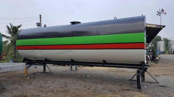 ขาย ถังน้ำมันขนาด16000 ลิตรสภาพสวยๆตามรูป