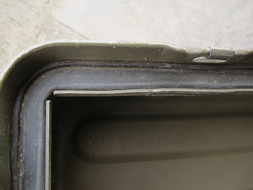 ขายลังทหารขนาดใหญ่ทำด้วยอลูมิเนียมหนาๆ ภายใน2ชั้นมีช่องใส่ของ ขายลังทหารขนาดใหญ่ทำด้วยอลูมิเนียมหนาๆ ภายใน2ชั้นมีช่องใส่ของ