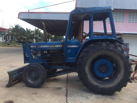 ฟอร์ด 6610 พร้อมใบดันดิน