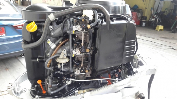 เครื่องเรือ HONDA 50 FOUR ทริม