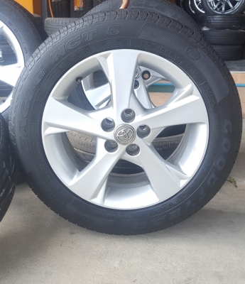 ขายล้อTOYOTA Altis ขอบ16 ยางปี14 4 ล้อ