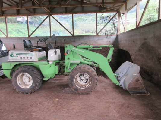 ีีรถตักมือสองสภาพพร้อมใช้งานจากญี่ปุ่น