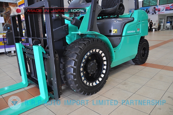 ขายรถโฟล์คลิฟท์มือสอง MITSUBISHI รุ่น FGE35AT-58045 นำเข้าจากประเทศญี่ปุ่น 100\% ไม่เคยใช้งานในไทย