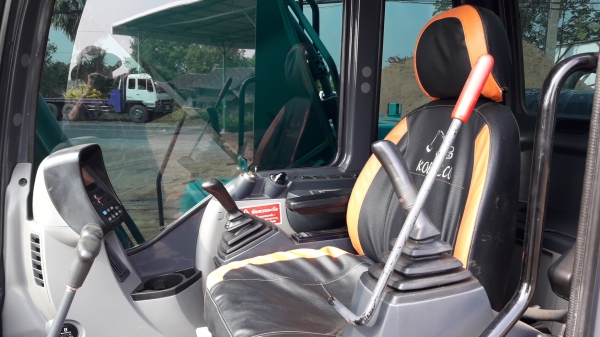 ขายรถแบ็คโฮ KOBELCO SK200-8 YN12 SuperX ใช้งาน 7 พันชั่วโมง สภาพเทพบุตร