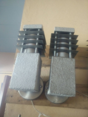 ไฟรั้วกำแพงบ้าน