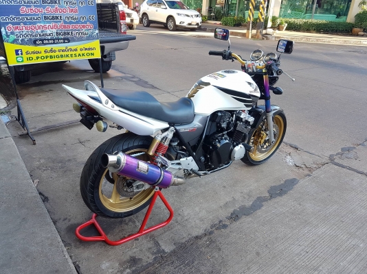 ขายแลกเทรินร์คับ HONDA CB400 TECH3 ปี2006 แฮนด์แต่ง ท่อแต่งฟลูไทเทเนียม แกนโช๊คแต่ง ยางหน้าหลังเต็ม 