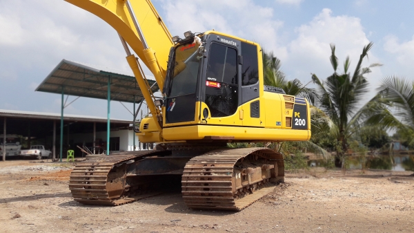 ขายรถแบ็คโฮ KOMATSU PC200-8MO ใช้งาน 6 พันชั่วโมง สภาพนางฟ้าเดิมๆ ทำงานสมบูรณ์ทุกระบบ
