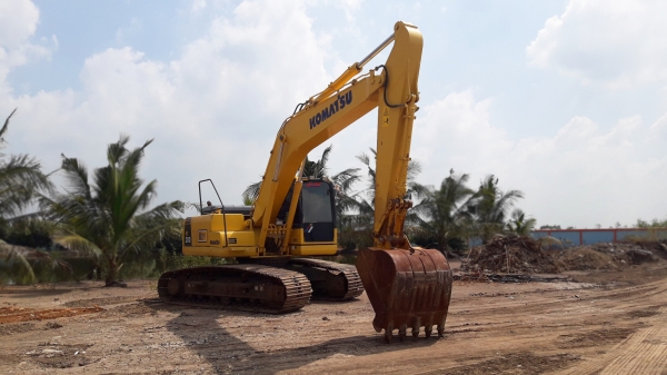 ขายรถแบ็คโฮ KOMATSU PC200-8MO ใช้งาน 6 พันชั่วโมง สภาพนางฟ้าเดิมๆ ทำงานสมบูรณ์ทุกระบบ