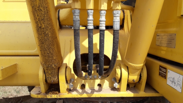 ขายรถแบ็คโฮ KOMATSU PC130-8 ใช้งาน 9 พันชั่วโมง สภาพนางฟ้า สวยไม่มีที่ติ