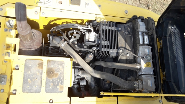 ขายรถแบ็คโฮ KOMATSU PC130-8 ใช้งาน 9 พันชั่วโมง สภาพนางฟ้า สวยไม่มีที่ติ