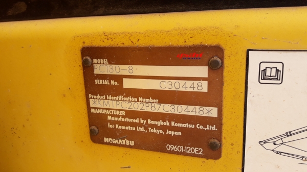 ขายรถแบ็คโฮ KOMATSU PC130-8 ใช้งาน 9 พันชั่วโมง สภาพนางฟ้า สวยไม่มีที่ติ