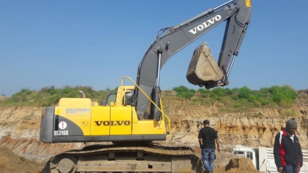 ขาย 999,999 VOLVO EC 210 B PRIME เครื่องดี ปั้มแรง เอวแน่น ช่วงล่างแน่น ไฟฟ้าฟ้าครบ เอกสารแจ้งจำหน่าย รถอยู่ กาญจนบุรี 090-772-3710 090-772-3708 ขาย 999,999 VOLVO EC 210 B PRIME เครื่องดี ปั้มแรง เอวแน่น ช่วงล่างแน่น ไฟฟ้าฟ้าครบ เอกสารแจ้งจำหน่าย รถอยู่ กาญจนบุรี 090-772-3710 090-772-3708