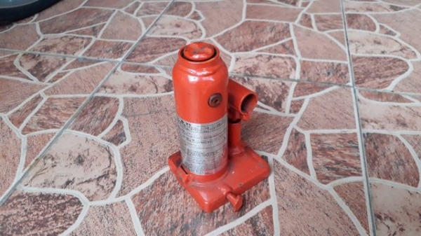 แม่แรงไฮดรอลิกส์ ขนาด 4ตัน