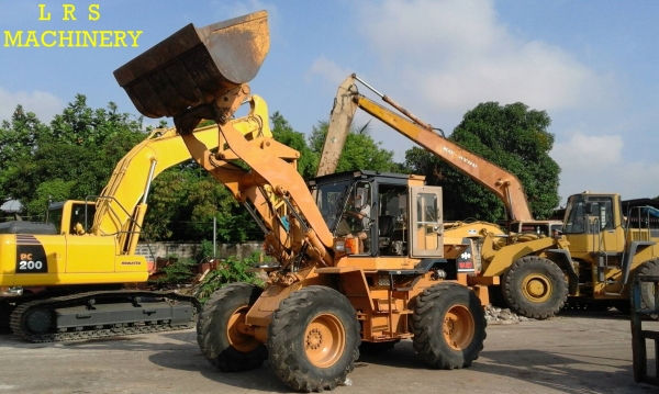 KOMATSU  WA100-1