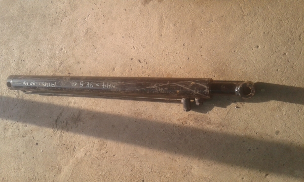 ขายกะบอกไฮดรอลิก ยาว 1 เมตร เเกนโต 50 มม.