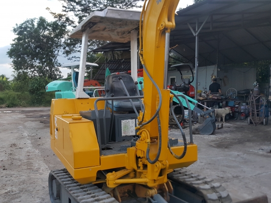 รถแบคโฮ KOMATSU PC20  รถเก่านอกพึ่งนำเข้ามา ยังไม่เคยใช้งานในไทย แทร็กยางใหม่ หนา ปั๊มเรียง สภาพพร้อมใช้งาน มีเอกสารใบอินวอยซ์