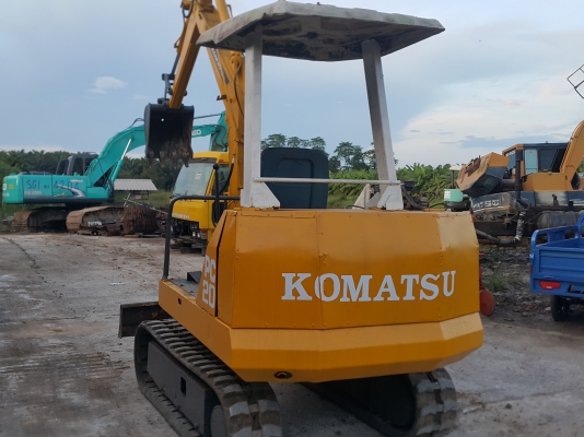 รถแบคโฮ KOMATSU PC20  รถเก่านอกพึ่งนำเข้ามา ยังไม่เคยใช้งานในไทย แทร็กยางใหม่ หนา ปั๊มเรียง สภาพพร้อมใช้งาน มีเอกสารใบอินวอยซ์