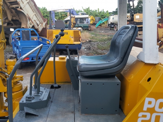 รถแบคโฮ KOMATSU PC20  รถเก่านอกพึ่งนำเข้ามา ยังไม่เคยใช้งานในไทย แทร็กยางใหม่ หนา ปั๊มเรียง สภาพพร้อมใช้งาน มีเอกสารใบอินวอยซ์