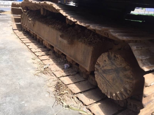 ขาย 595,000 บาท KOMATSU PC200-6 เครื่องดี ปั้มแรง โช่หนา เอวขยับ ไฟฟ้าครบ เอกสารเล่มทะเบียน รถอยู่  ขอนแก่น โทร090-772-3708,090-772-3710