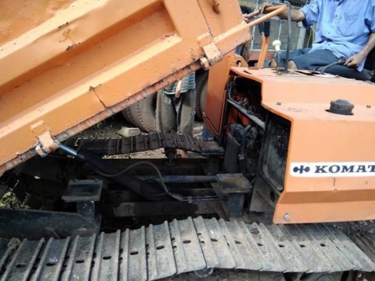 ขาย 75,000 บาท ดั้มเปอร์ KOMATSU CD25 เครื่องดี ปั้มแรง โช่หนา แผ่นสวย เอกสารชื้อขาย  รถอยู่  นครปฐม  โทร &amp;ไอดีไลน์ 0610710295