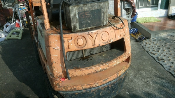 ขายโฟอร์คลิฟต์โตโยต้า 1ตันราคาถูก