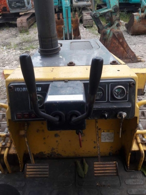 ขายจ้า  KOMATSU D20P-7E  เก่าญี่ปุ่นแท้  สภาพสวย  3,XXX  ชั่วโมง  เครื่องดำ  ระบบดี  พร้อมใช้  โทร 089-3818694 ดวงนภา