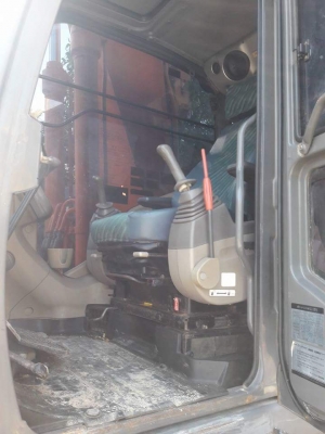 ขายจ้าHITACHI ZX225US -3  สภาพสวย  แอร์ เย็น  เครื่องเสียงพร้อม  เอกสารอินวอยครบ ลองระบบกันได้ทุกวัน  โทร 089-3818694  ดวงนภา