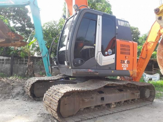 ขายจ้าHITACHI ZX225US -3  สภาพสวย  แอร์ เย็น  เครื่องเสียงพร้อม  เอกสารอินวอยครบ ลองระบบกันได้ทุกวัน  โทร 089-3818694  ดวงนภา