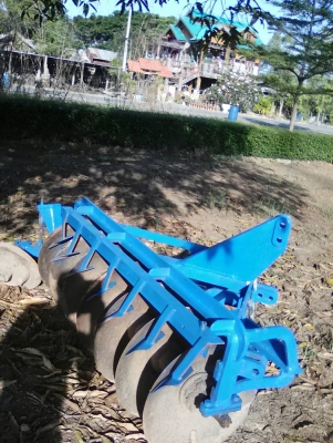 ขอขายผาน7 รถไถฟอดร์ สภาพดีพร้อมทำงานครับ