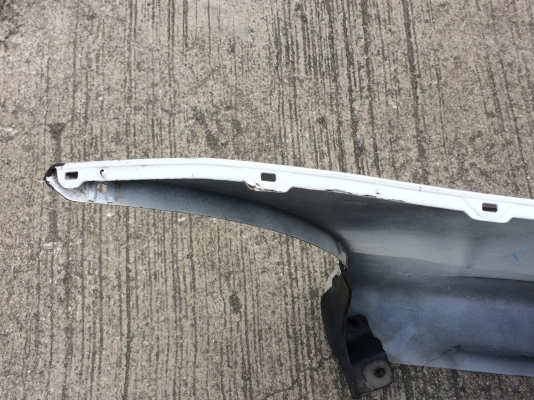 กันชนหลัง toyota wish 2004 สีขาวมุก โทร.081-5664383