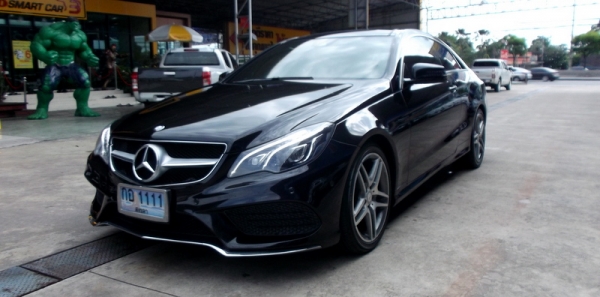 ท่านใดตามหาอยู่เรียนเชิญมาชมคันนี้ครับ กับสภาพหนึงในร้อย เข้าศูนย์ตามระยะ ไมล์แท้ 60000km MERCEDES-BENZ E-CLASS E200 2.0 COUPE AMG W207