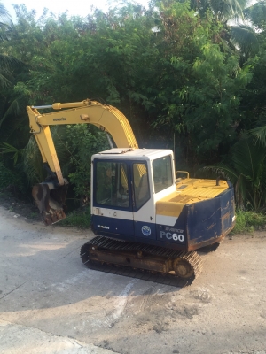 ขายรถขุดเก่าญี่ปุ่น komatsu pc60-6 รถสภาพสวย พร้อมใช้งาน สนใจ089-2579650 ขายรถขุดเก่าญี่ปุ่น komatsu pc60-6 รถสภาพสวย พร้อมใช้งาน สนใจ089-2579650