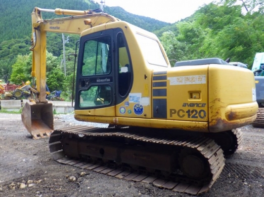 ขาย KOMATSU PC120-6E นำเข้าจากญี่ปุ่น โทร.090-986-2521 อ๊อบ