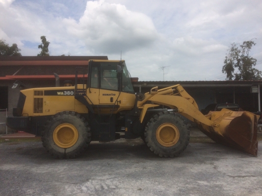 KOMATSU WA380-6 รุ่นใหม่กว่าห้างในไทย นำเข้าจากญี่ปุ่น สภาพดีมากสวยแบบเดิมๆมาเลยครับ